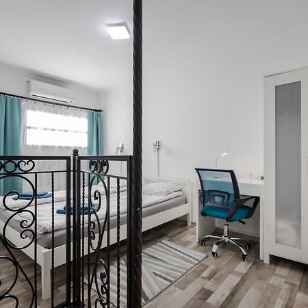Bpr Simply Azure Apartment Budapest Exterior foto